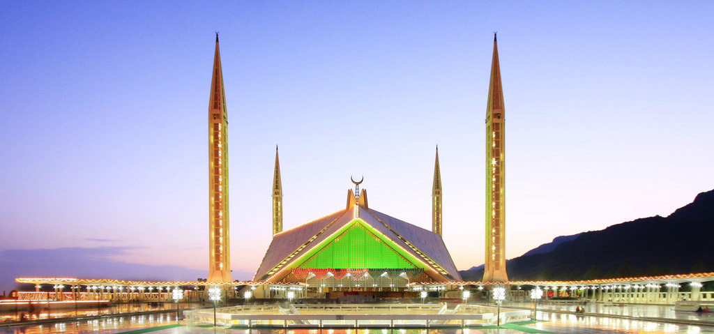 beautiful Faisal Mosque Islamabad